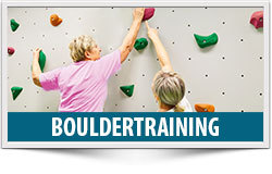 Wöchentliches Bouldertraining für Senioren in der Kletterhalle Wien 1 des ÖTK
