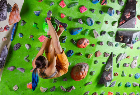 Bouldern lernen in der Kletterhalle Wien 1 des ÖTK